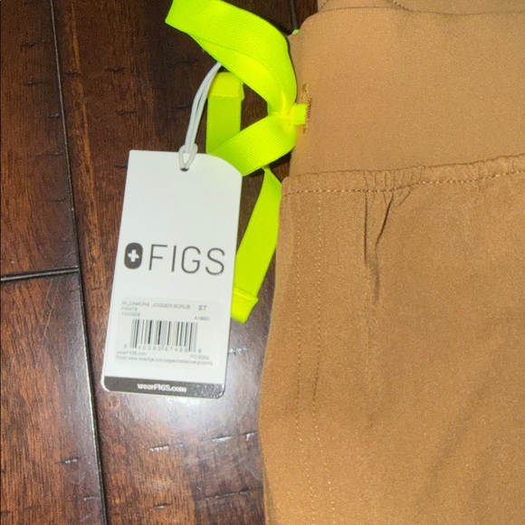 Figs Scrub Set - Picture 2 of 3